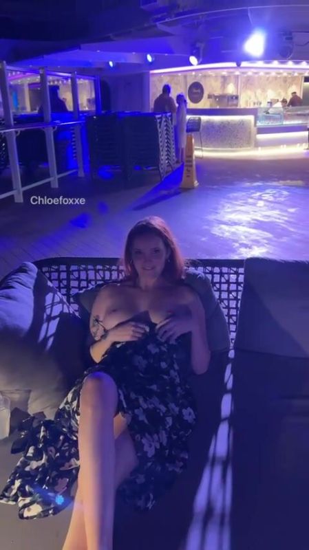 women at temptations resort