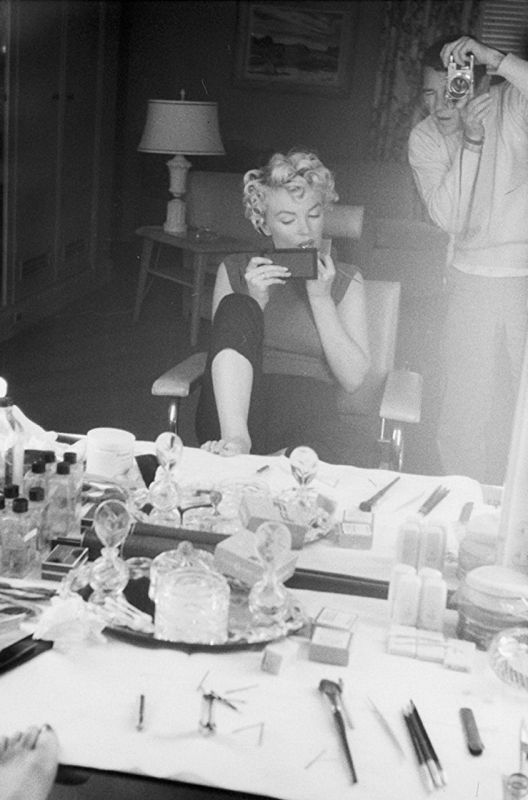 feminine pink dressing room