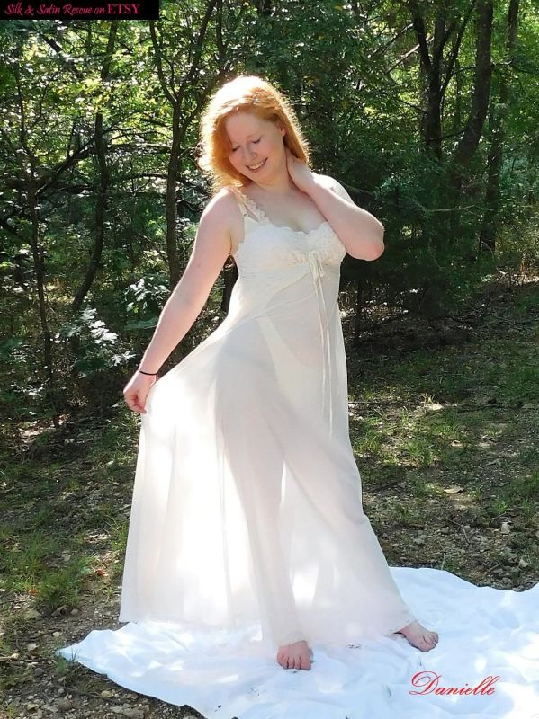 miss elaine nightgowns blue