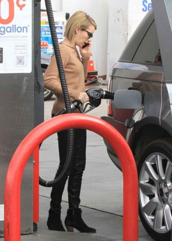 emma roberts cafe