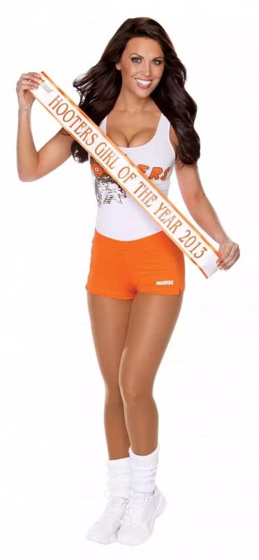 hooters restaurant