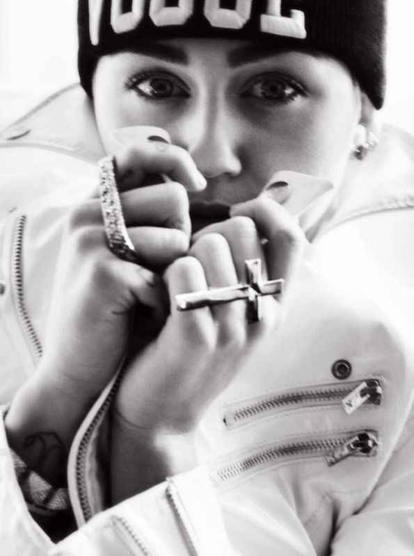 miley cyrus break up