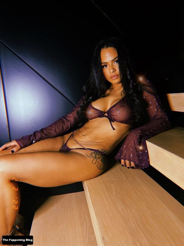 christina cruz nude