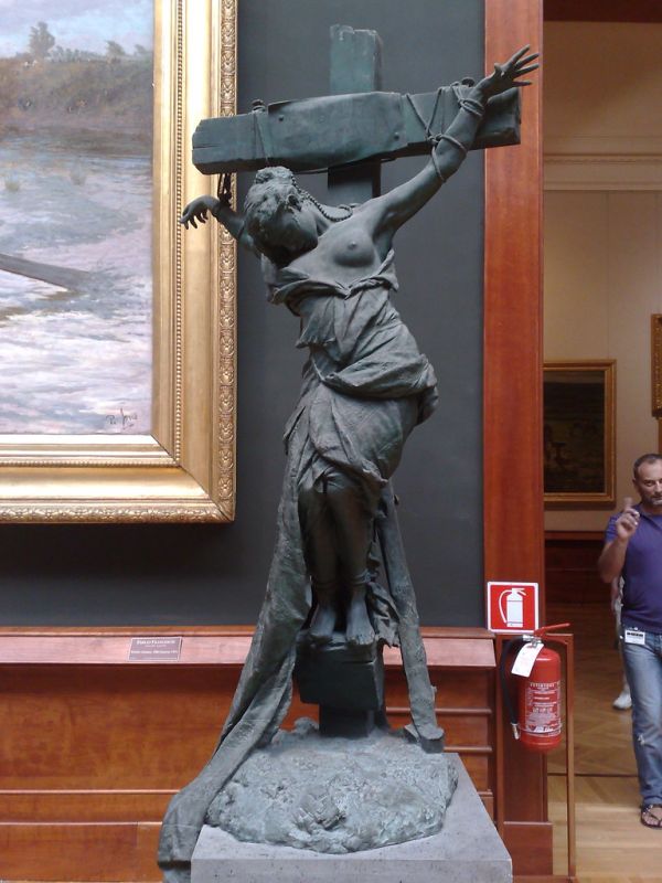 god jesus on cross