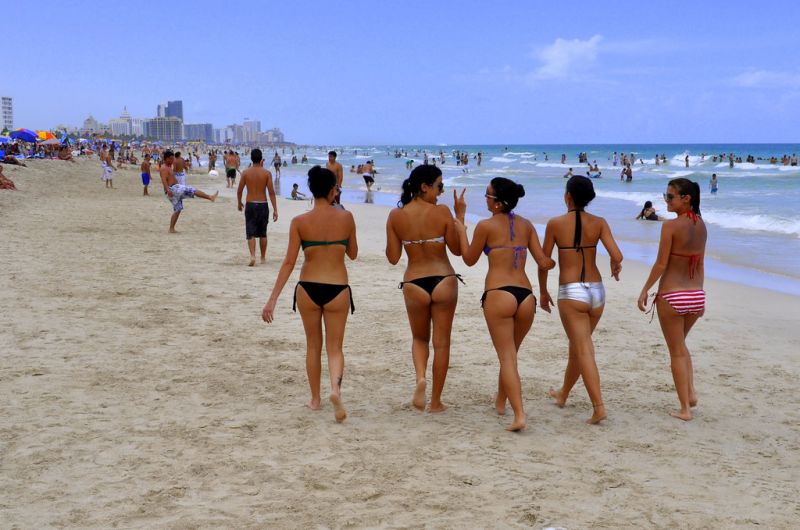 getty beach girls
