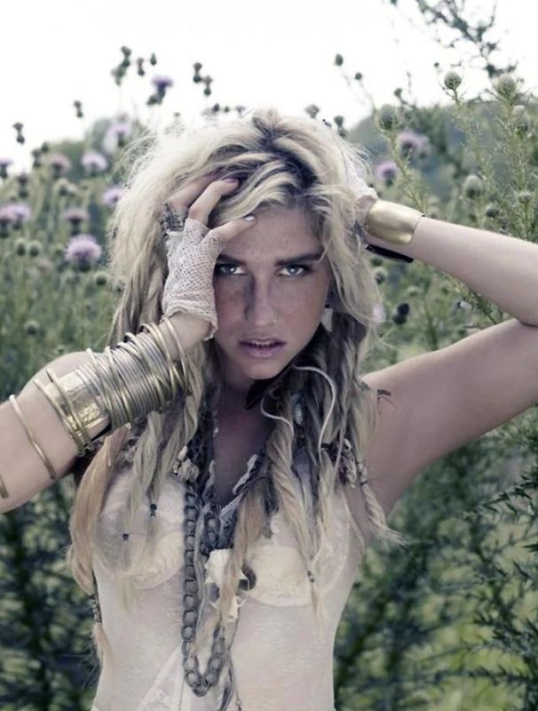 kesha private parts