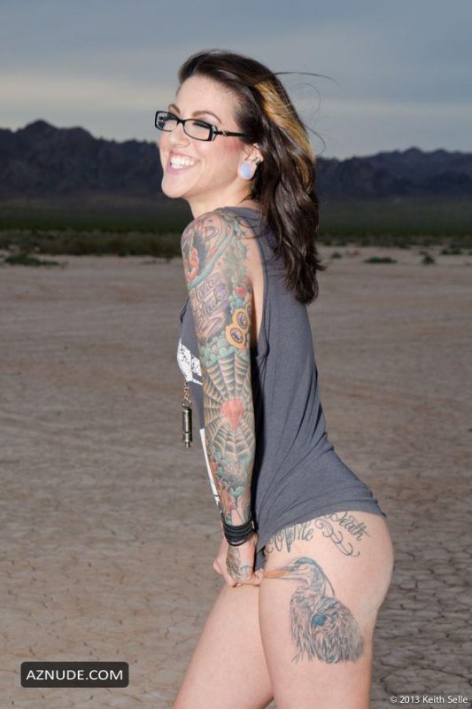 olivia from pawn stars feet