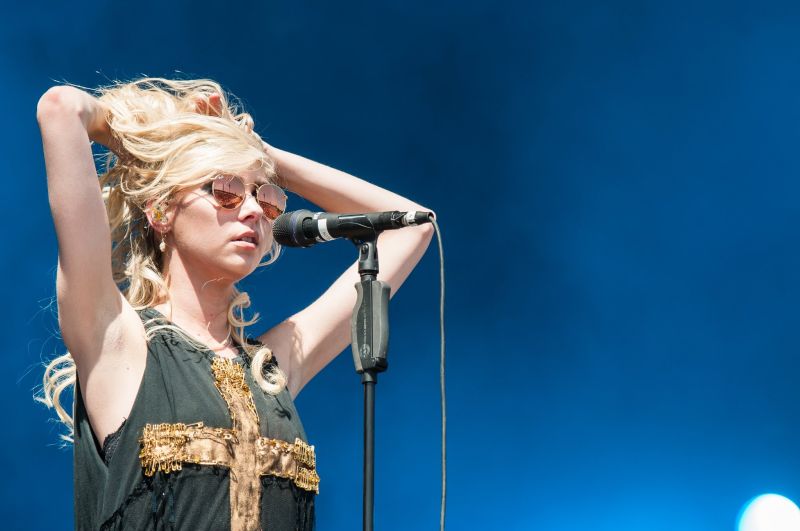 taylor momsen kerrang