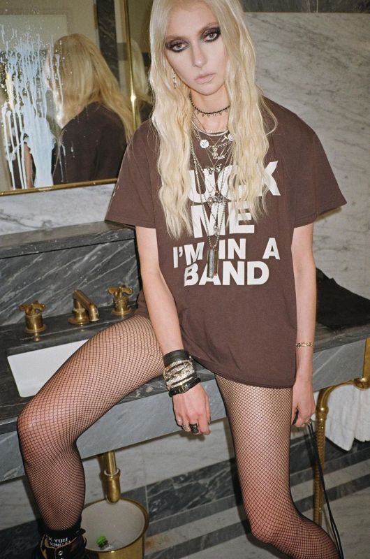 taylor momsen grunge