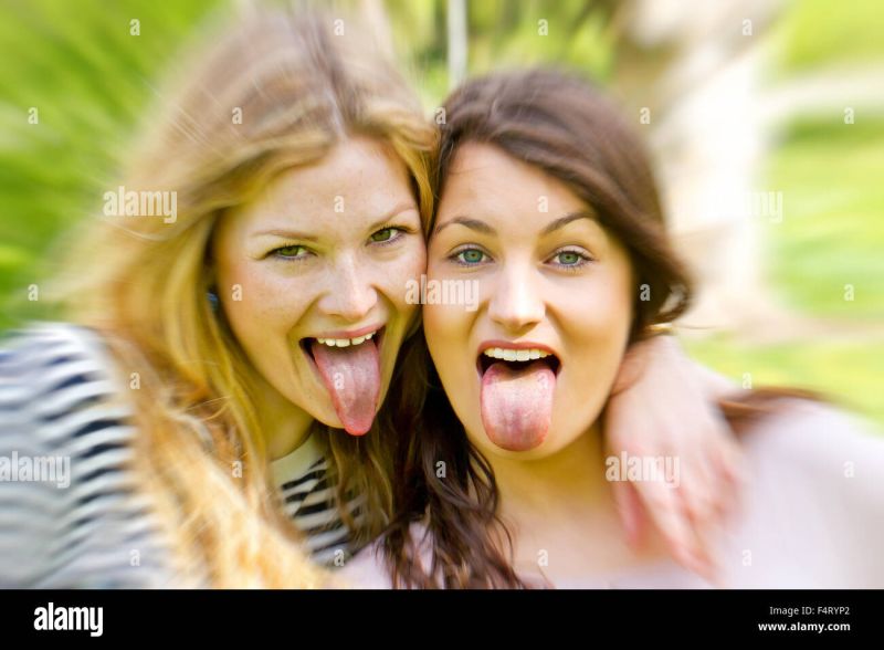 brat sticking out tongue