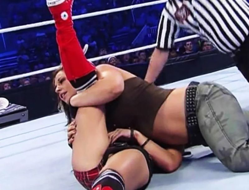 wwe aj lee gi
