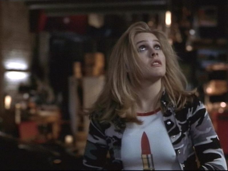 alicia silverstone wearing boots