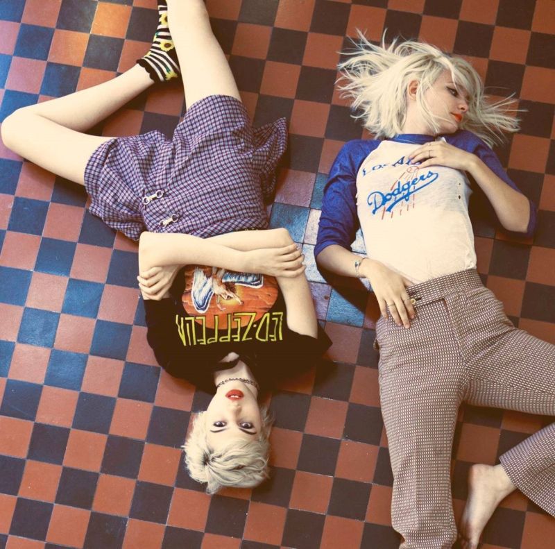 happy hipster girls