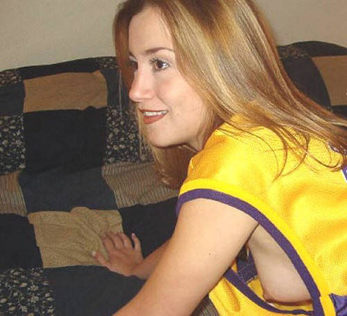 nude boob flash