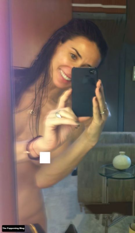 melanie moore nude