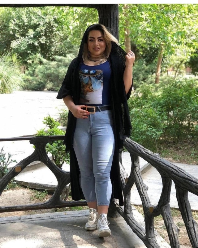 iranina art woman