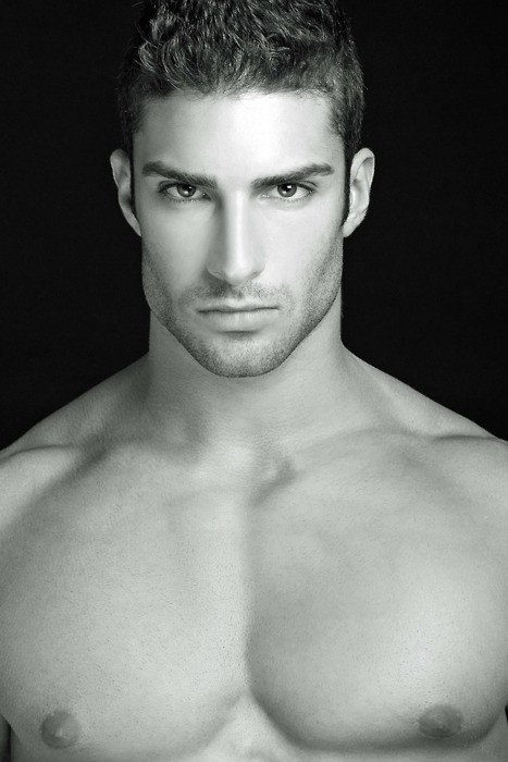 adam chotem model