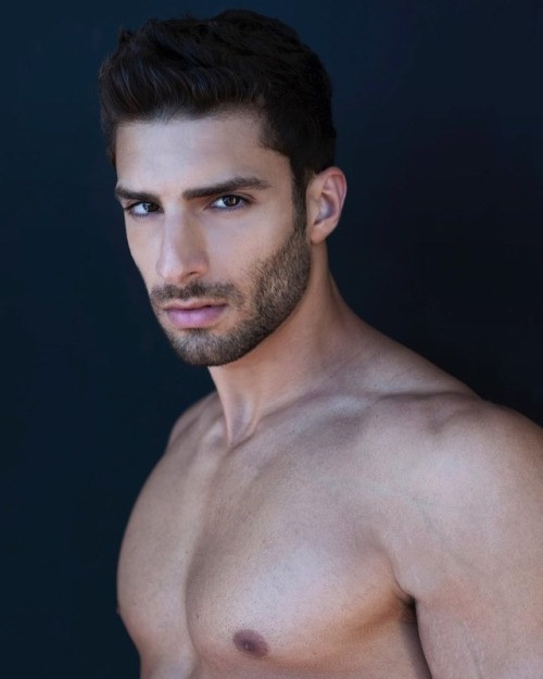 adam shaw male model