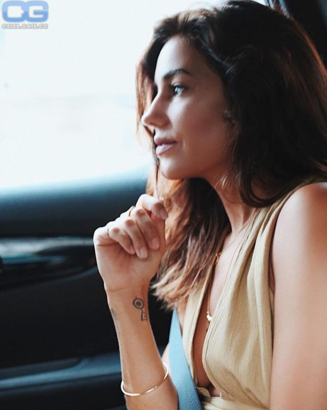 mela rose instagram