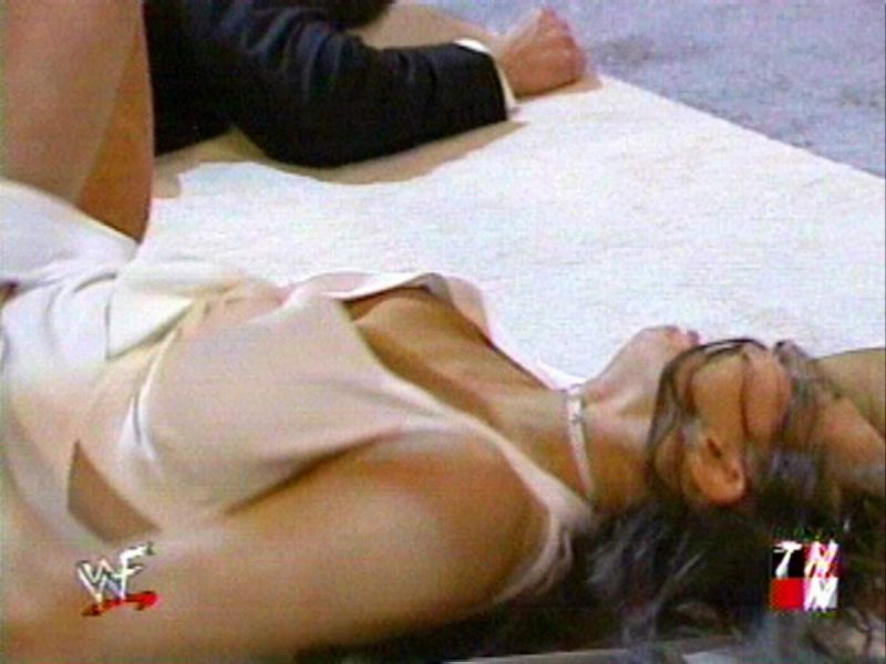 wwe smackdown stephanie mcmahon