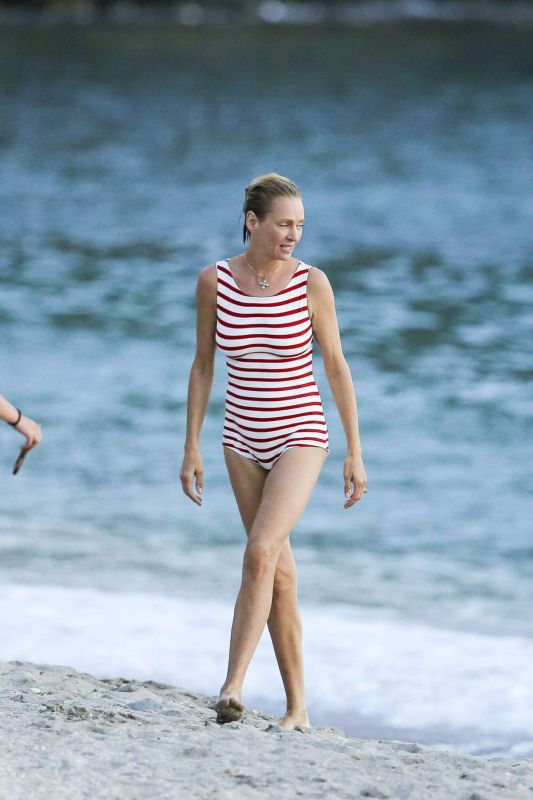 uma thurman baron von munchausen