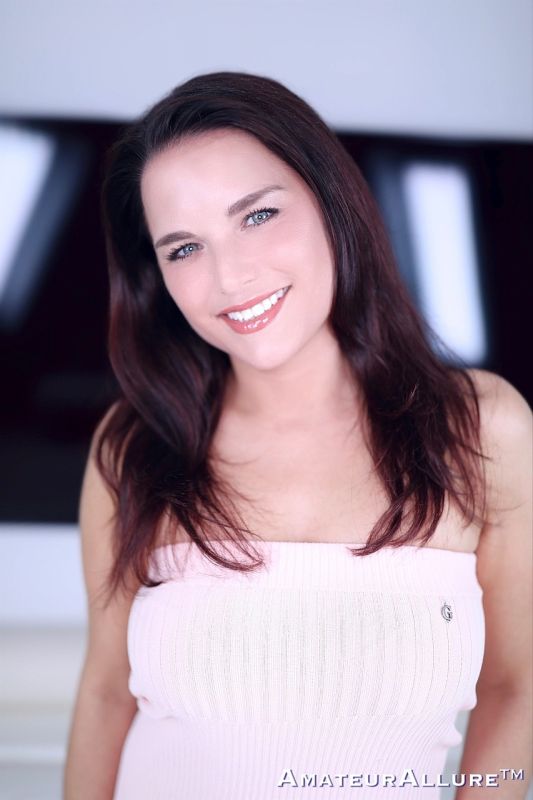 ashley renee tits