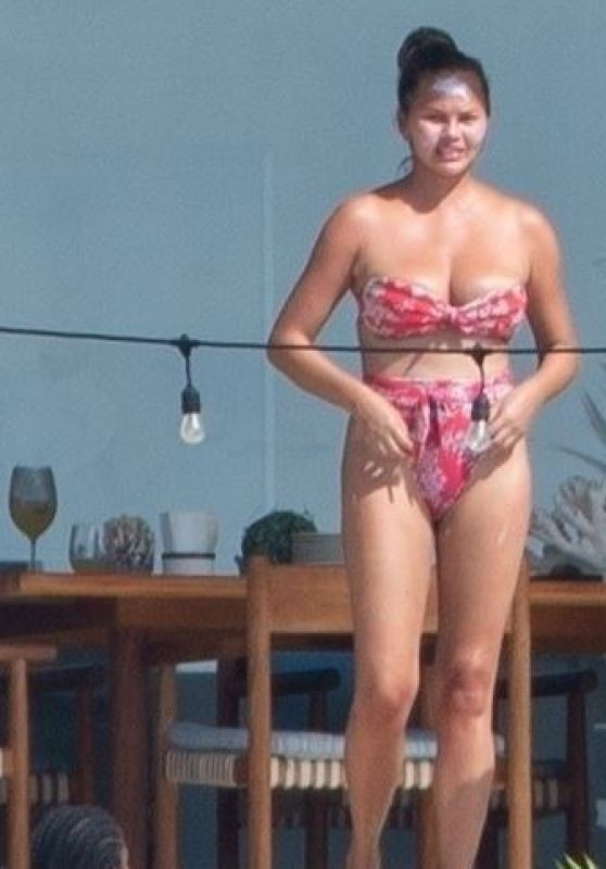 chrissy teigen family