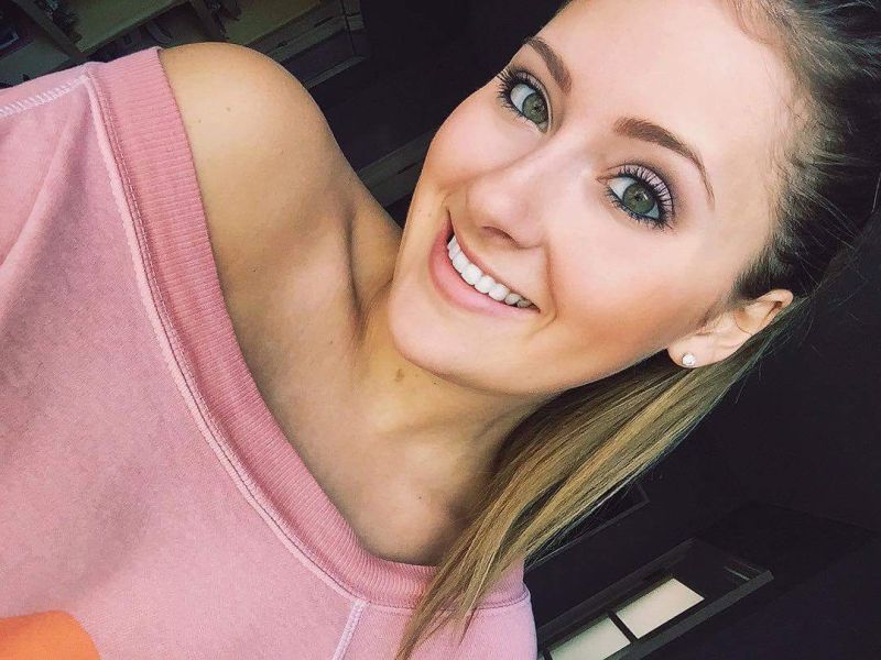 claire abbott event rider
