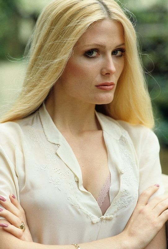 engle actress