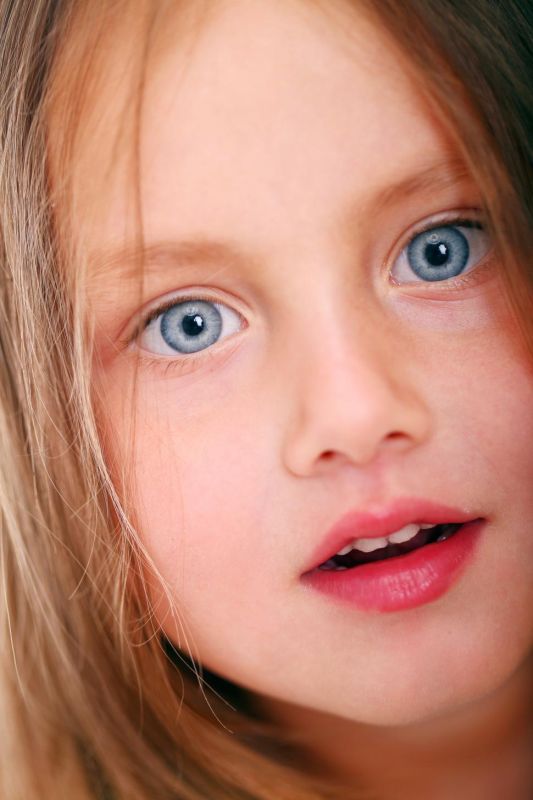 cartoon emoji girl blue eyes