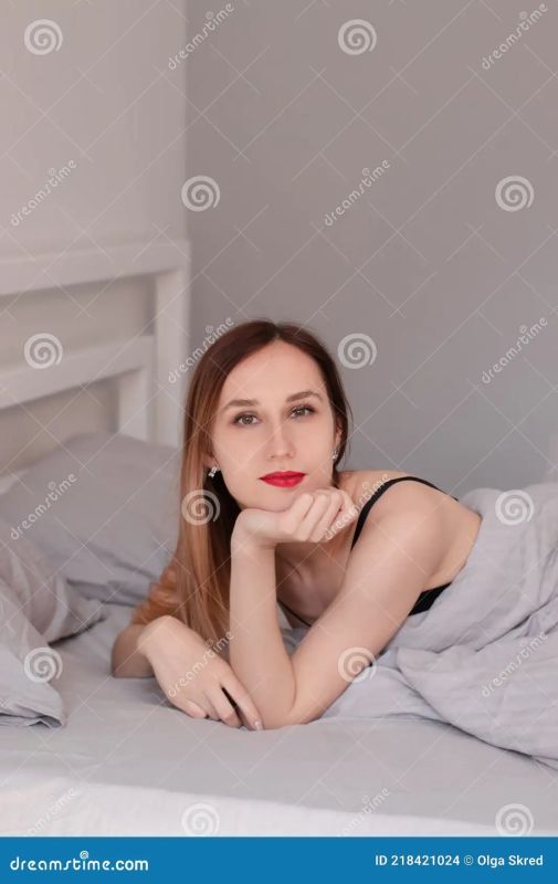 redhead ass panties down