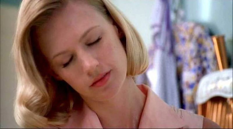 january jones hit