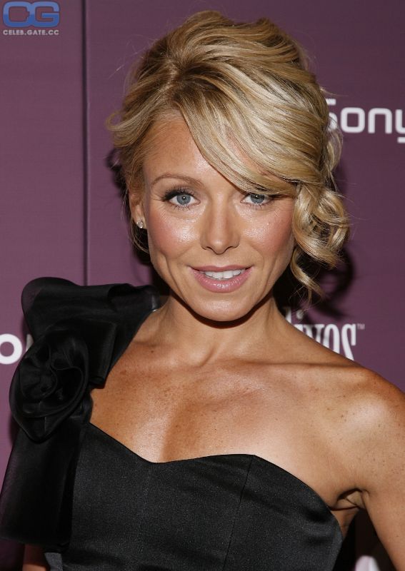 kelly ripa birthday