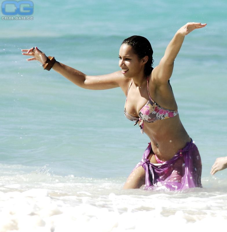 leona lewis bump