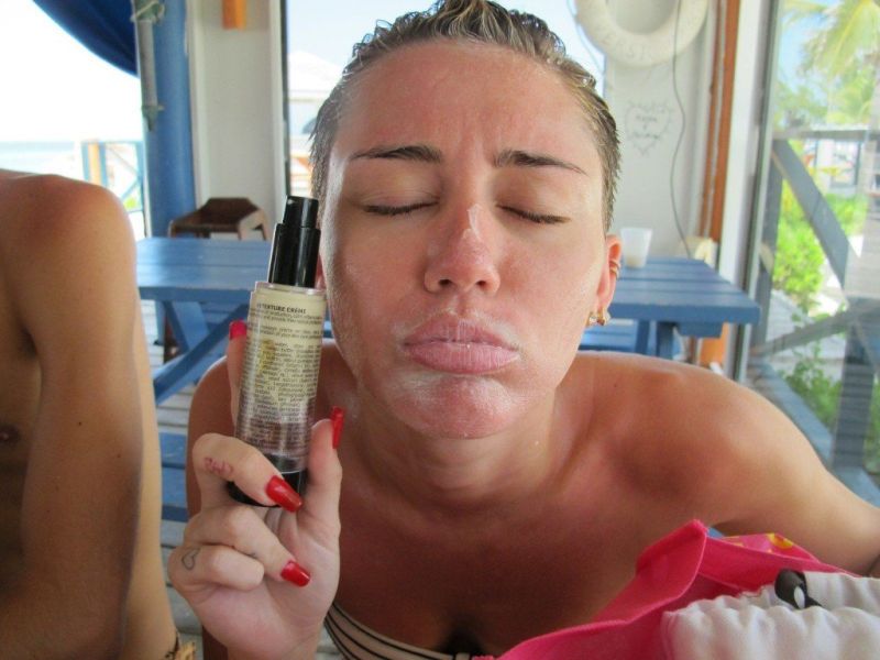 miley cyrus wrecking ball official