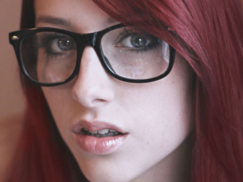 amateur girlfriend blowjob glasses