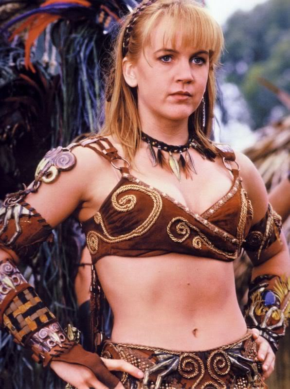 renee o'connor belly button