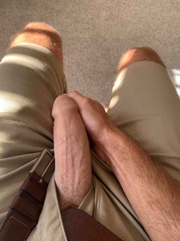 straight naked men outdoors