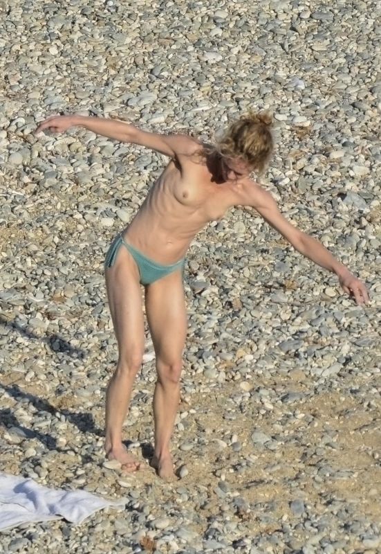 vanessa paradis swimwear